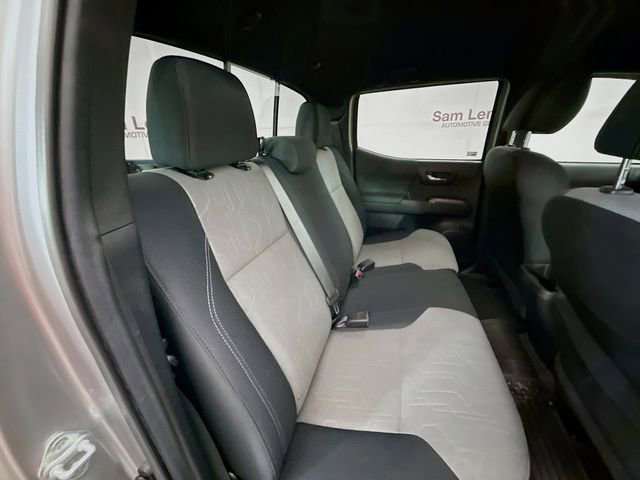 Used 2022 Toyota Tacoma TRD Off-Road image 24