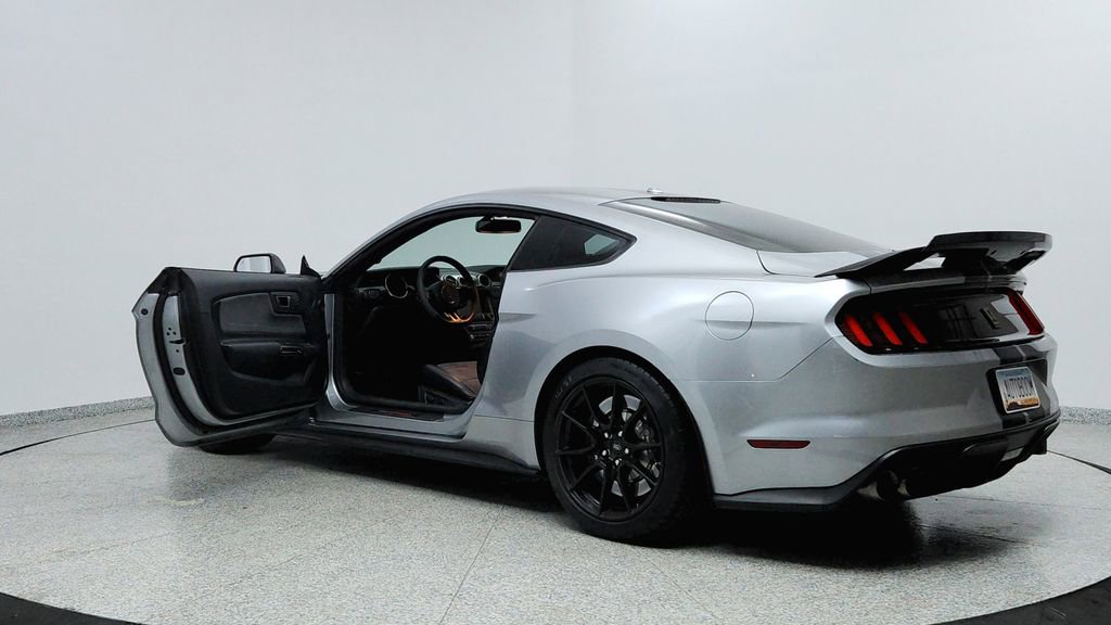 Used 2020 Ford Mustang Shelby GT350 w/ Technology Package image 10