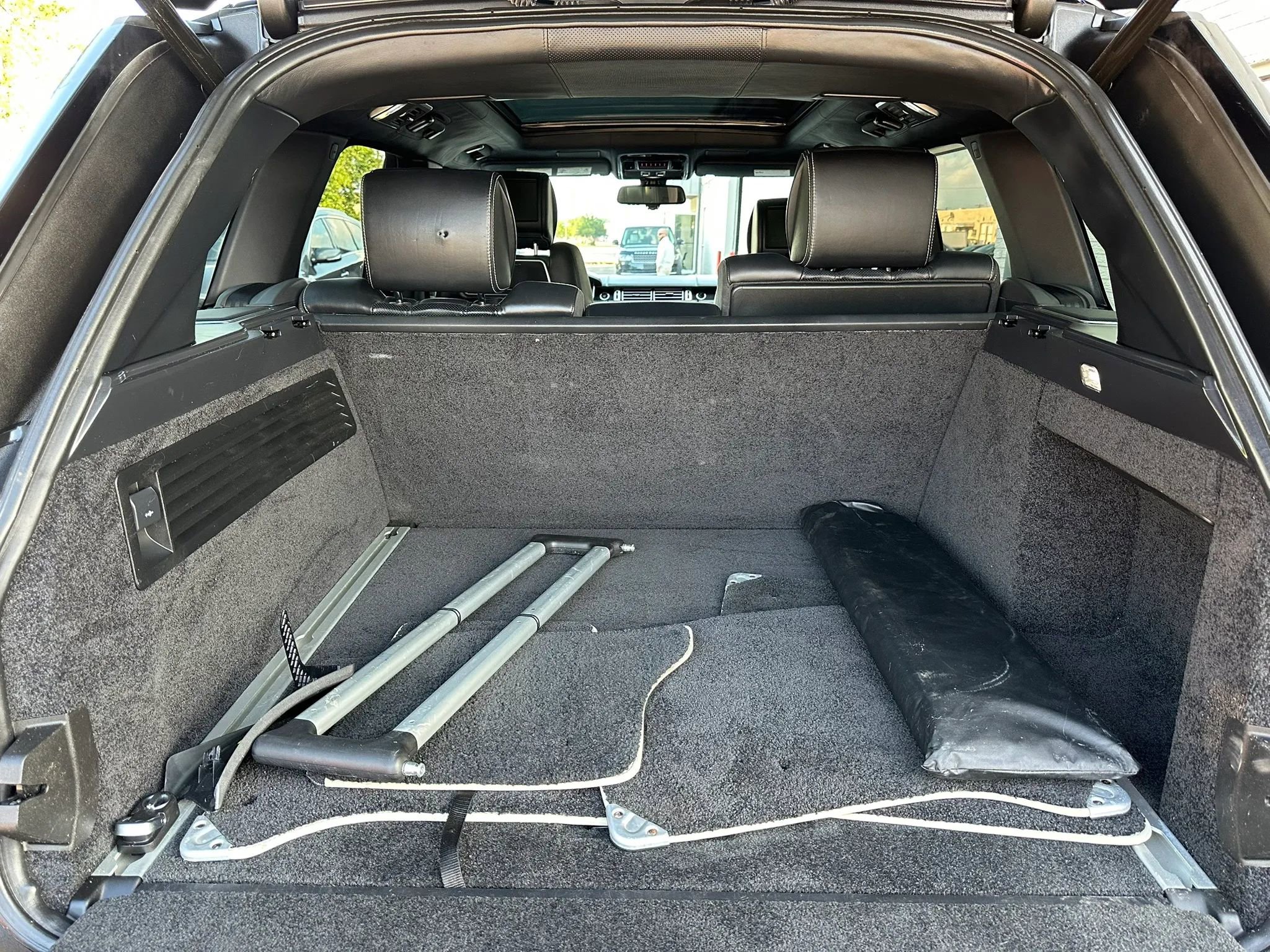 Used 2014 Land Rover Range Rover Autobiography AWD/4WD image 29