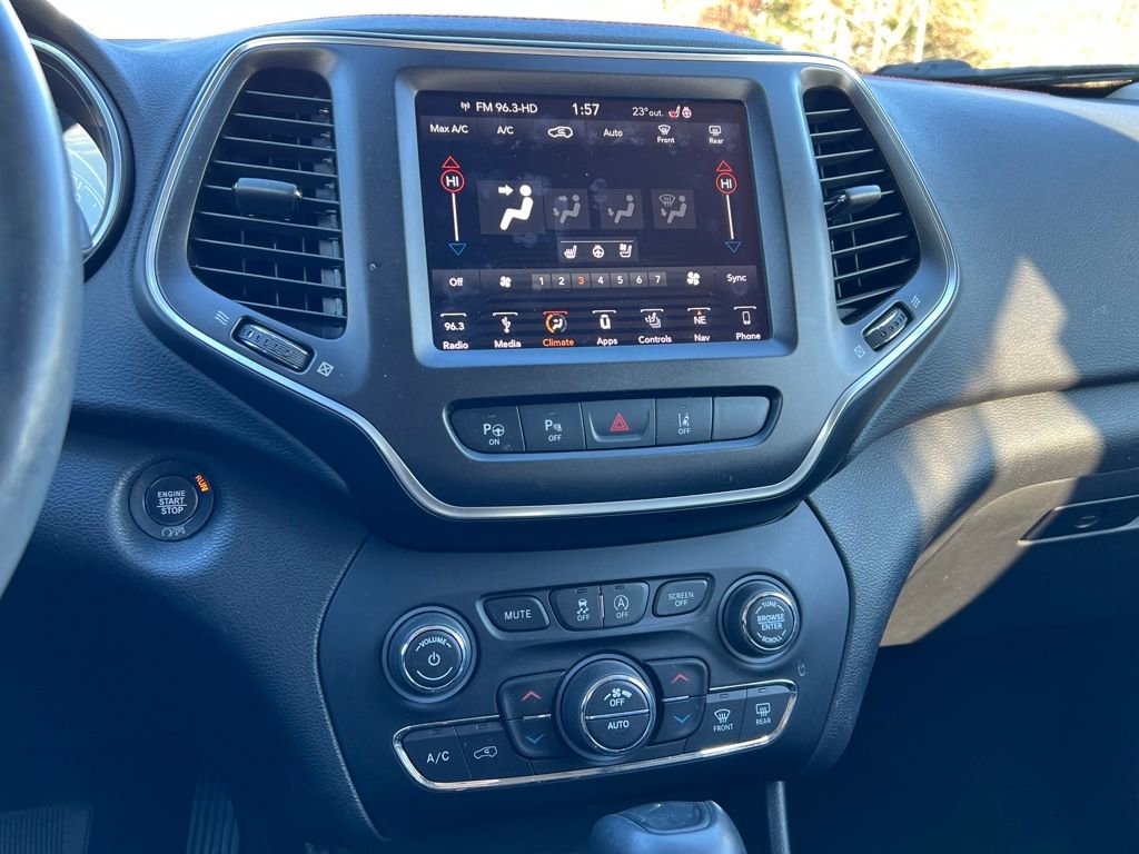 Used 2019 Jeep Cherokee Trailhawk image 22