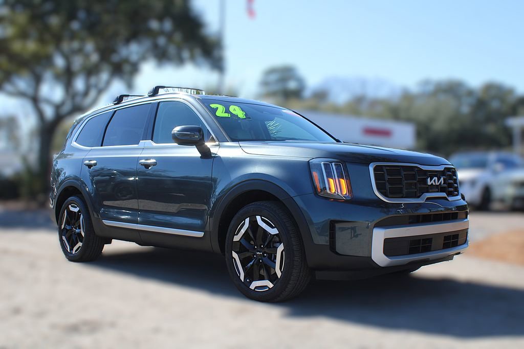 Used 2024 Kia Telluride S w/ S Sunroof Package image 3