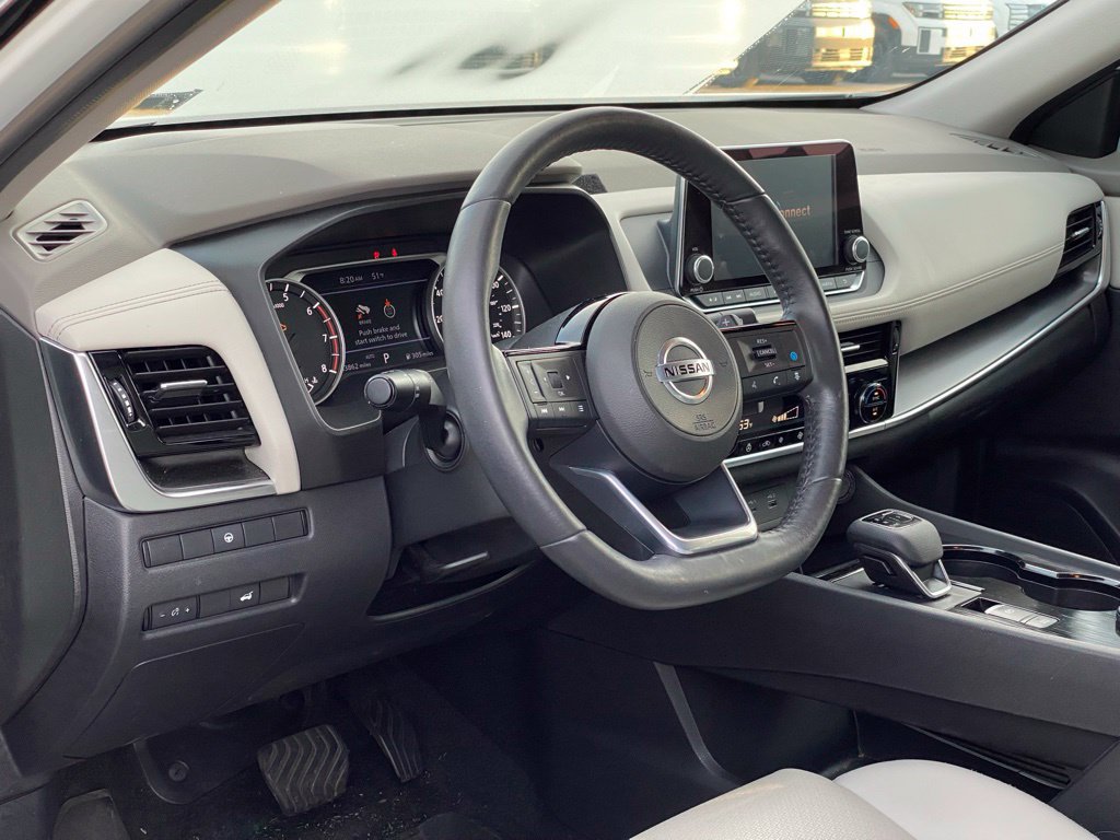 Used 2021 Nissan Rogue SV w/ Premium Package AWD/4WD image 5