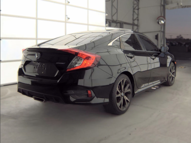 Used 2019 Honda Civic Sport image 2