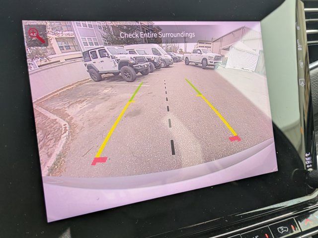 Used 2022 Jeep Wagoneer Series III w/ Flexible Seating Group image 18