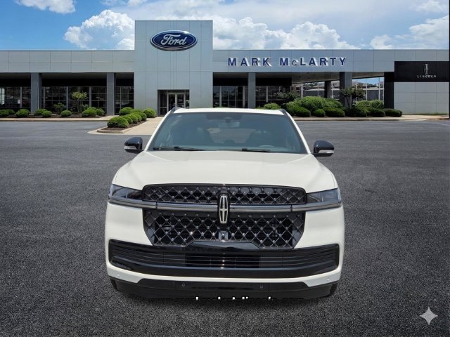 New 2027 Lincoln Navigator Reserve w/ Jet Appearance Package AWD/4WD image 8