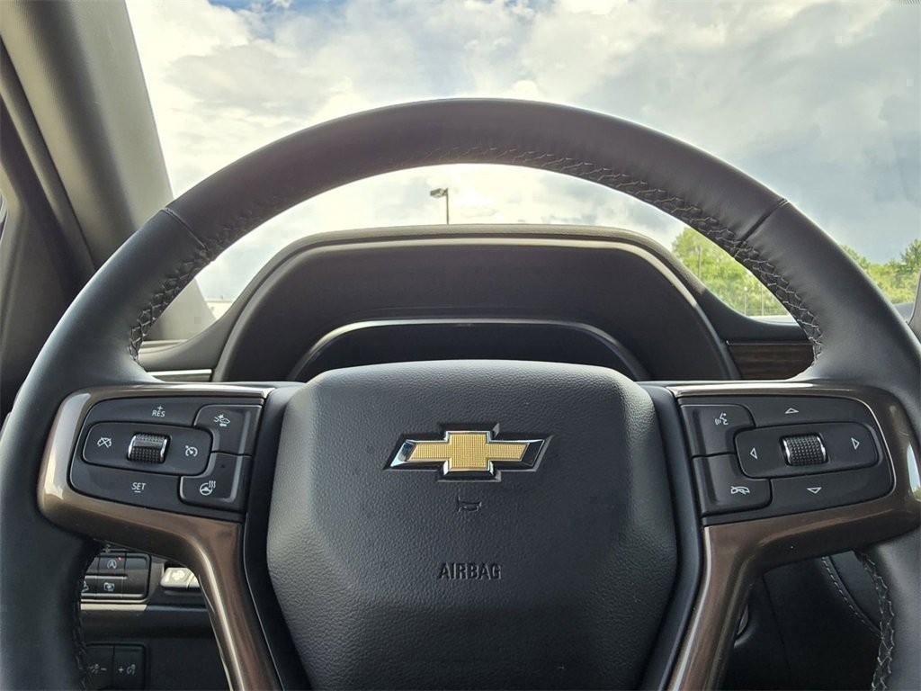 Used 2024 Chevrolet Suburban High Country image 27