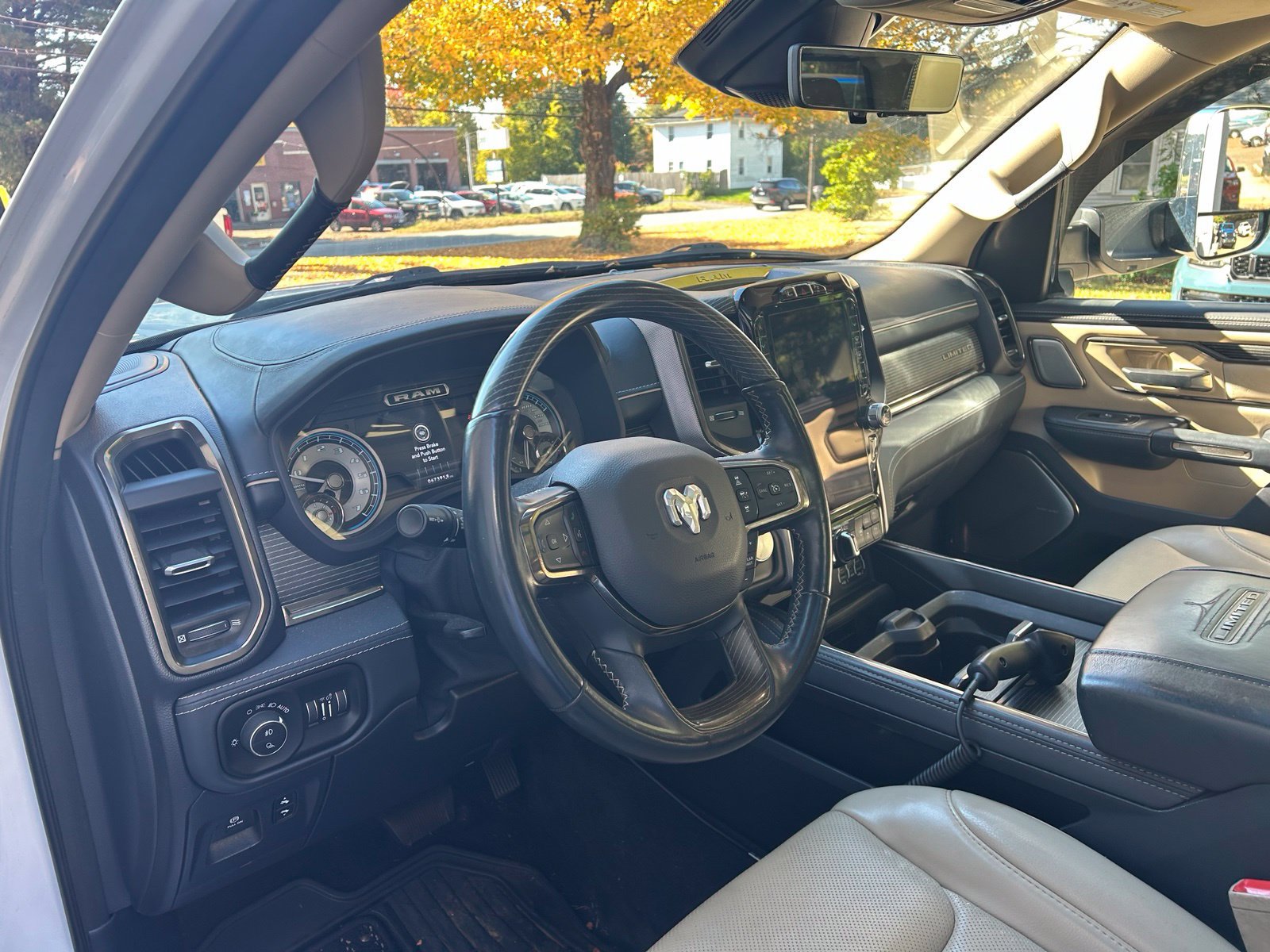 Used 2021 RAM 1500 Limited AWD/4WD image 12