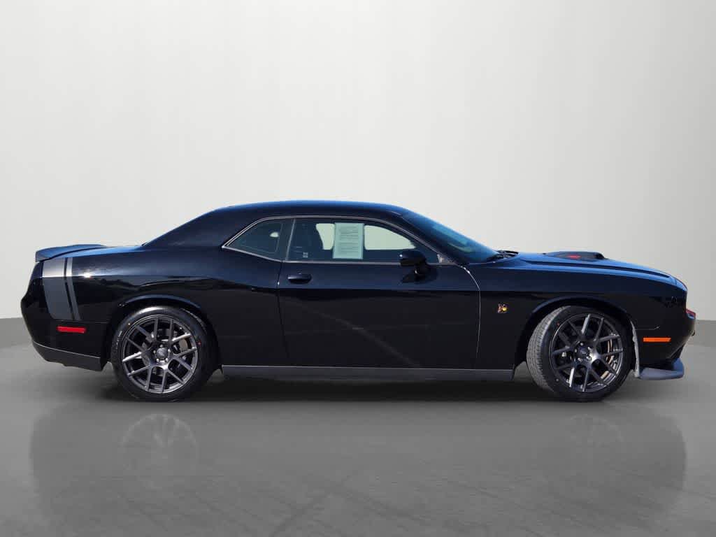 Used 2017 Dodge Challenger R/T Scat Pack RWD image 7