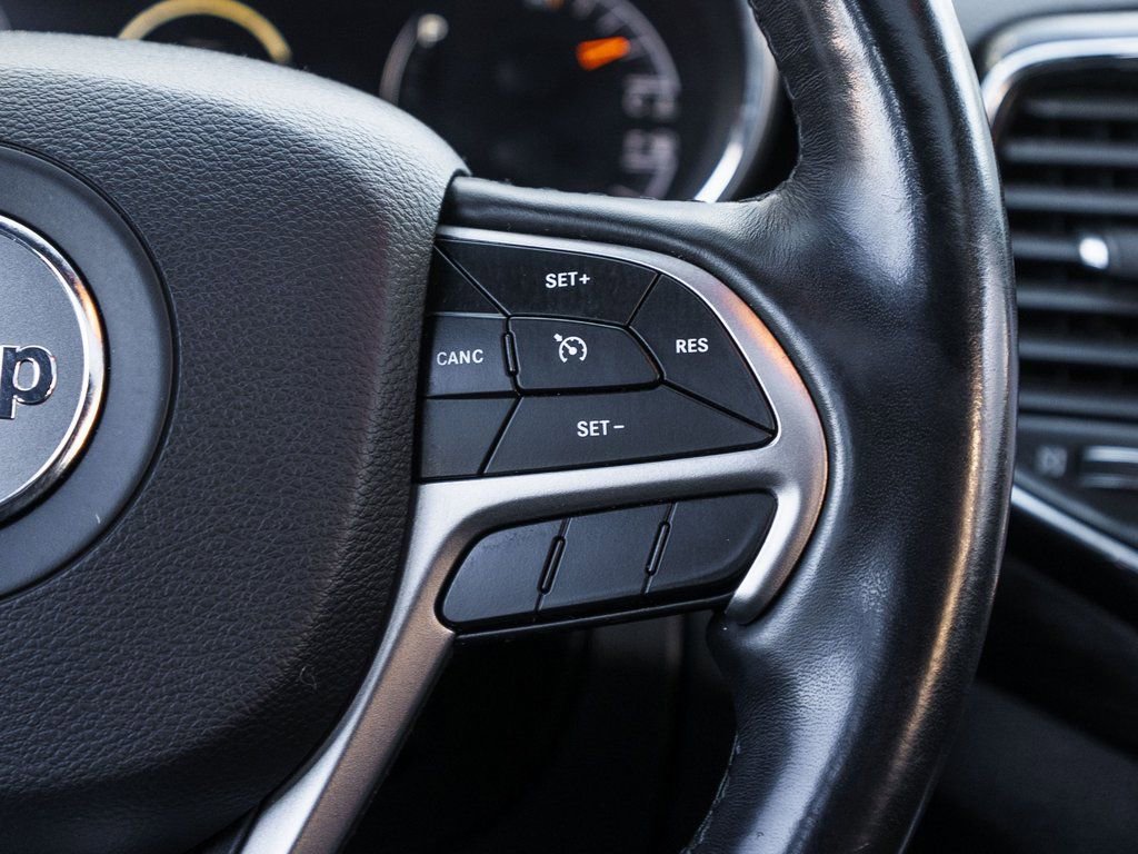 Used 2020 Jeep Grand Cherokee Altitude image 28