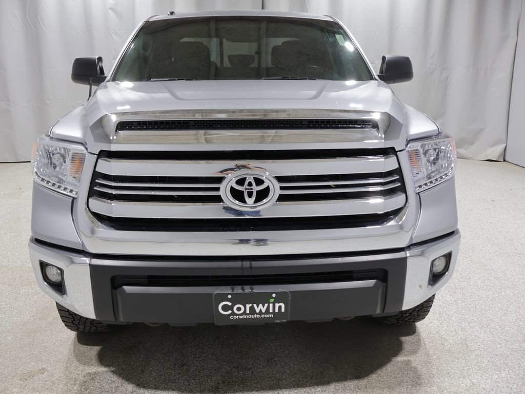 Used 2016 Toyota Tundra SR5 w/ SR5 Upgrade Package AWD/4WD image 8