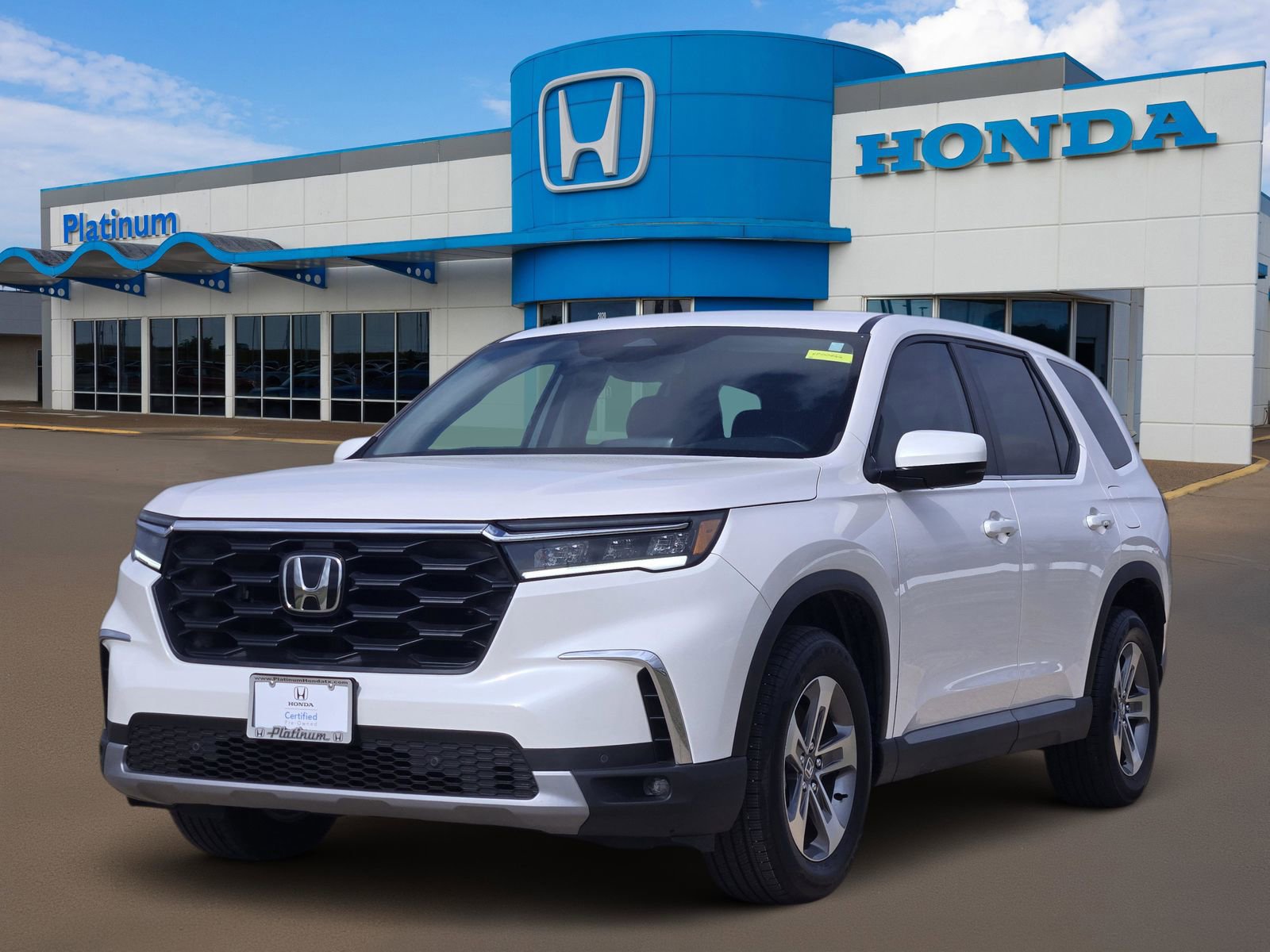 Used 2025 Honda Pilot EX-L image 2
