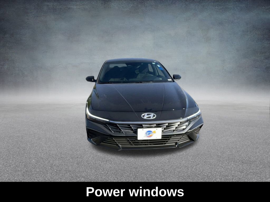 Used 2025 Hyundai Elantra SEL image 6