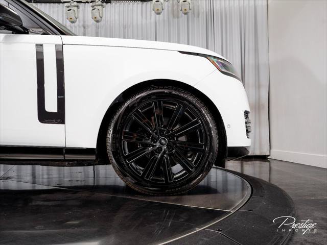 Used 2025 Land Rover Range Rover Autobiography AWD/4WD image 15