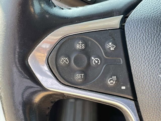 Used 2020 Chevrolet Traverse LT FWD image 36
