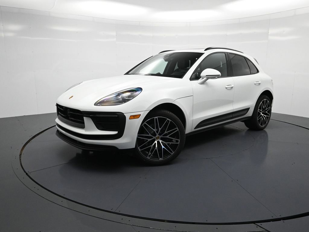 New 2025 Porsche Macan image 28