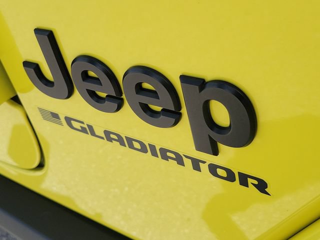 Used 2023 Jeep Gladiator Sport AWD/4WD image 10