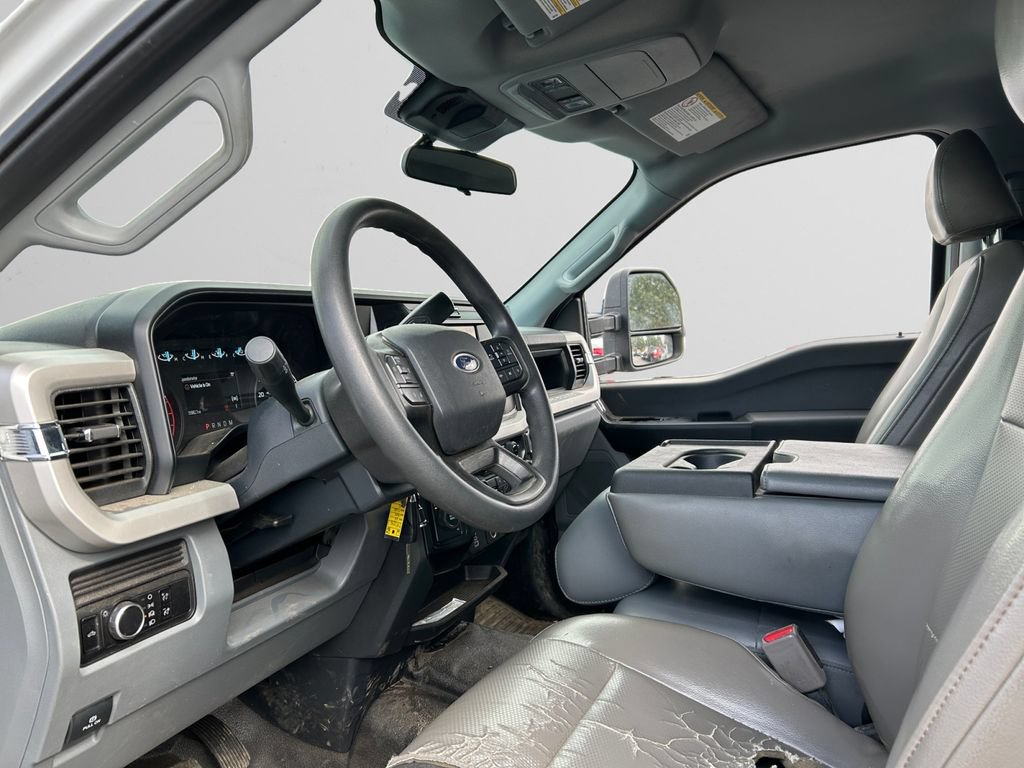 Used 2025 Ford F250 XL AWD/4WD image 10