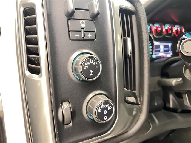 Used 2018 Chevrolet Silverado 1500 LT w/ All Star Edition image 14