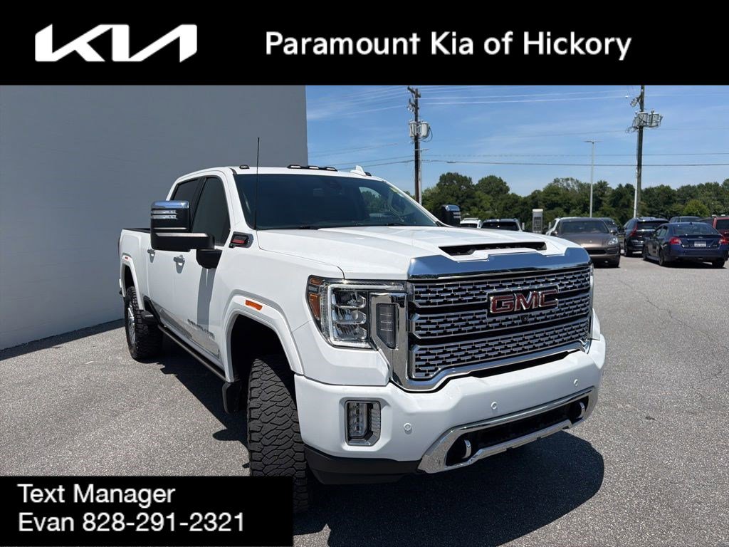 Used 2023 GMC Sierra 3500 Denali AWD/4WD image 3