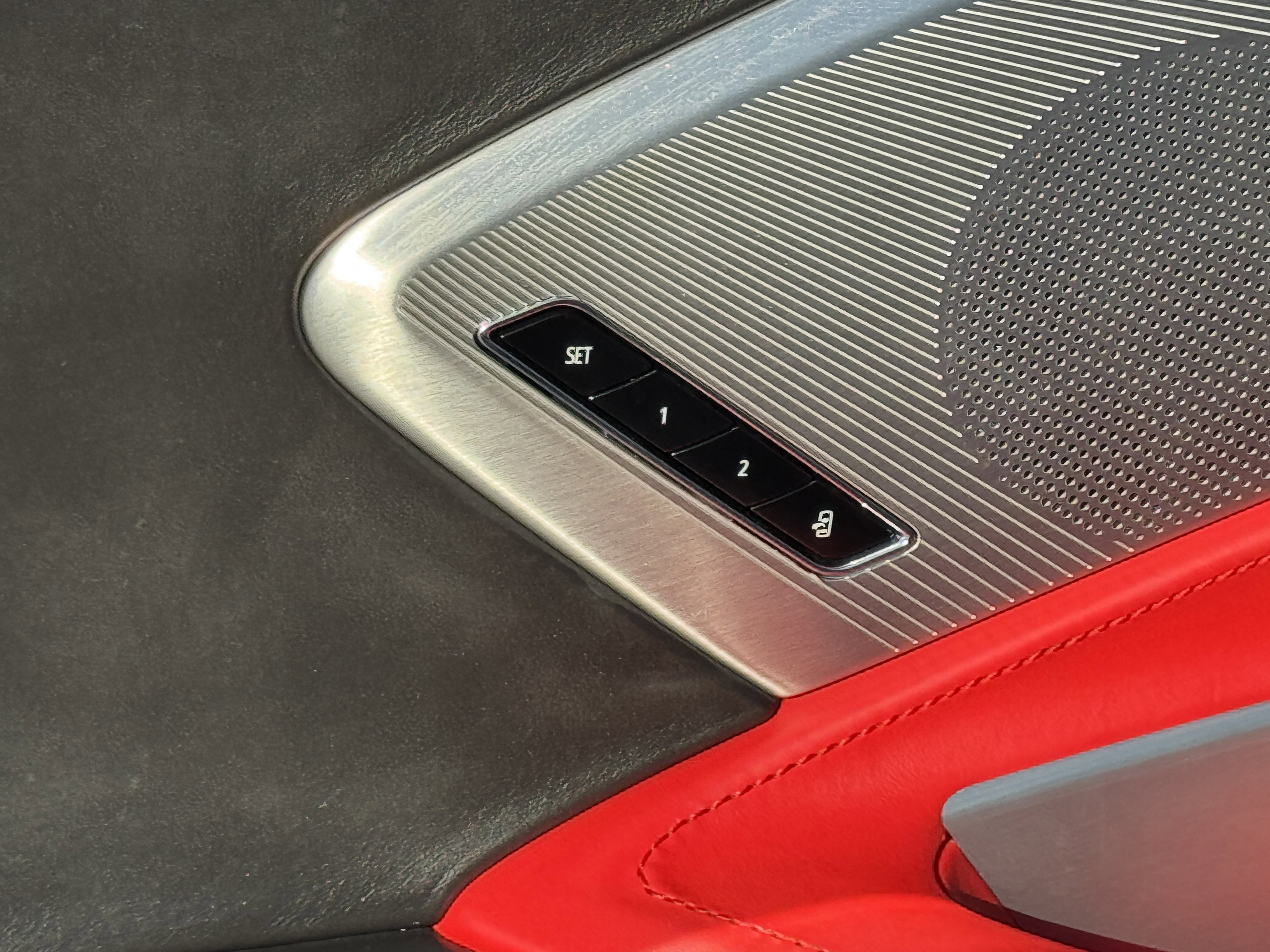 Used 2024 Chevrolet Corvette Stingray Premium Conv image 15