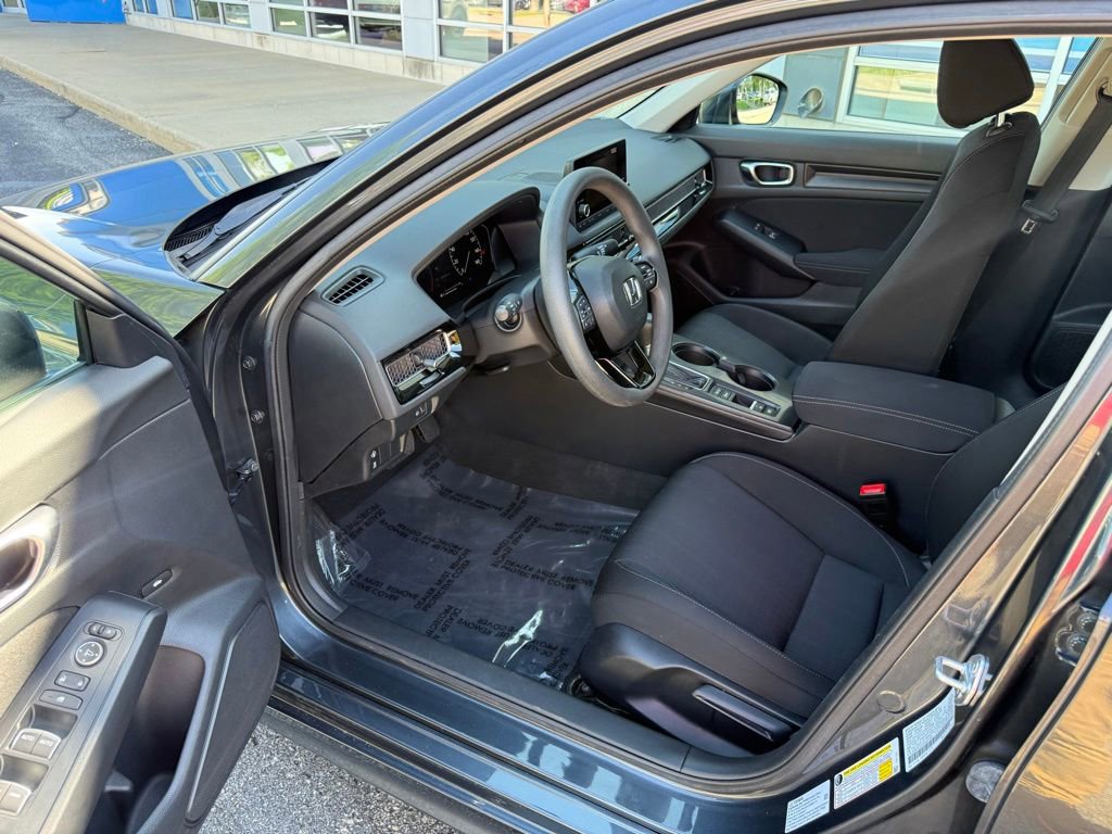 Used 2023 Honda Civic LX image 6