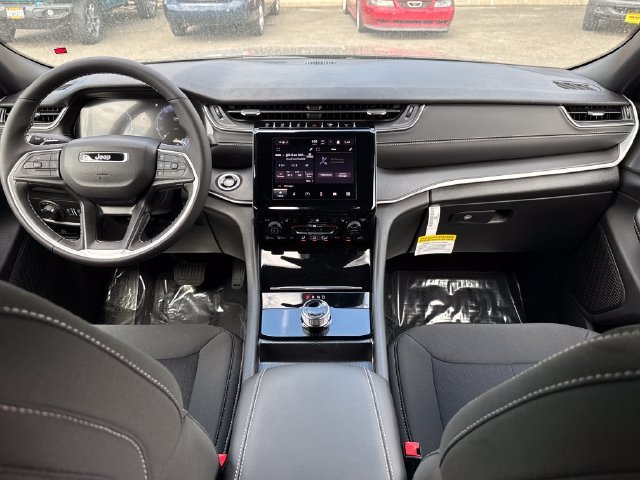 New 2026 Jeep Grand Cherokee Laredo X AWD/4WD image 10