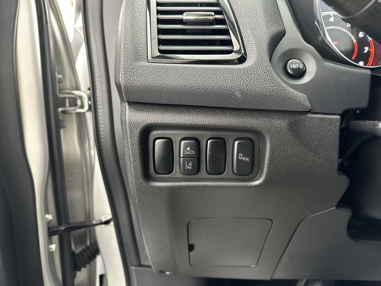 Used 2020 Mitsubishi Outlander Sport SE image 20