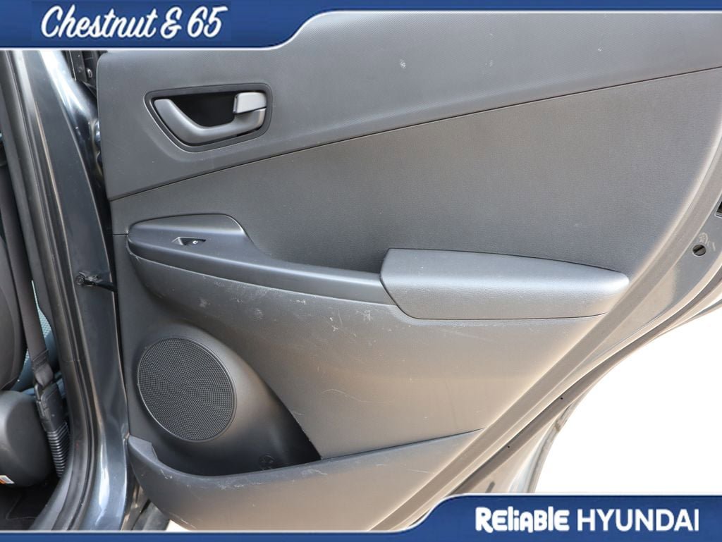 Used 2018 Hyundai Kona SEL w/ SEL Tech Package 02 FWD image 12