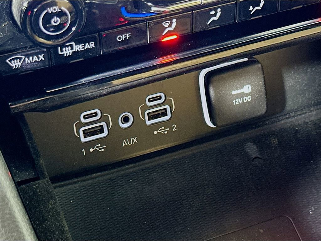 Used 2022 Jeep Grand Cherokee Summit w/ Luxury Tech Group V image 32