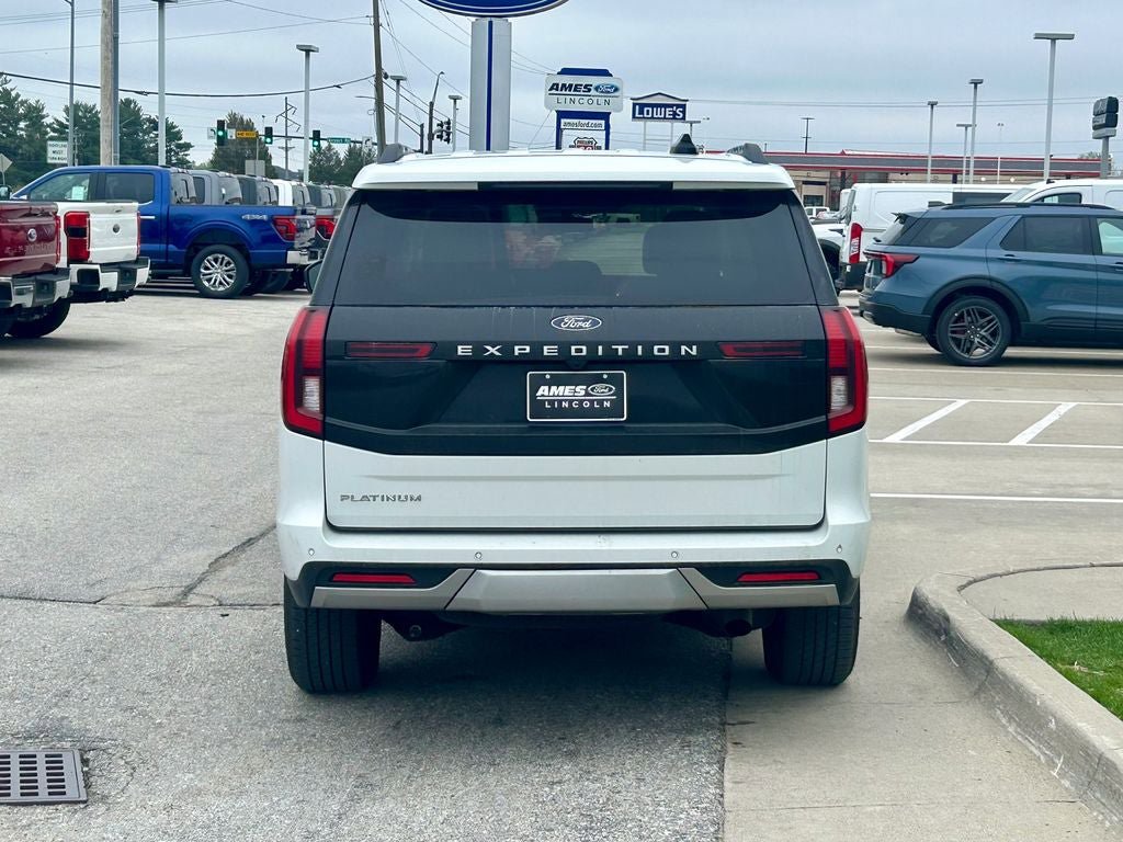 Certified 2025 Ford Expedition Platinum AWD/4WD image 5