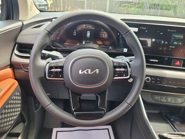 New 2026 Kia Carnival EX FWD image 12