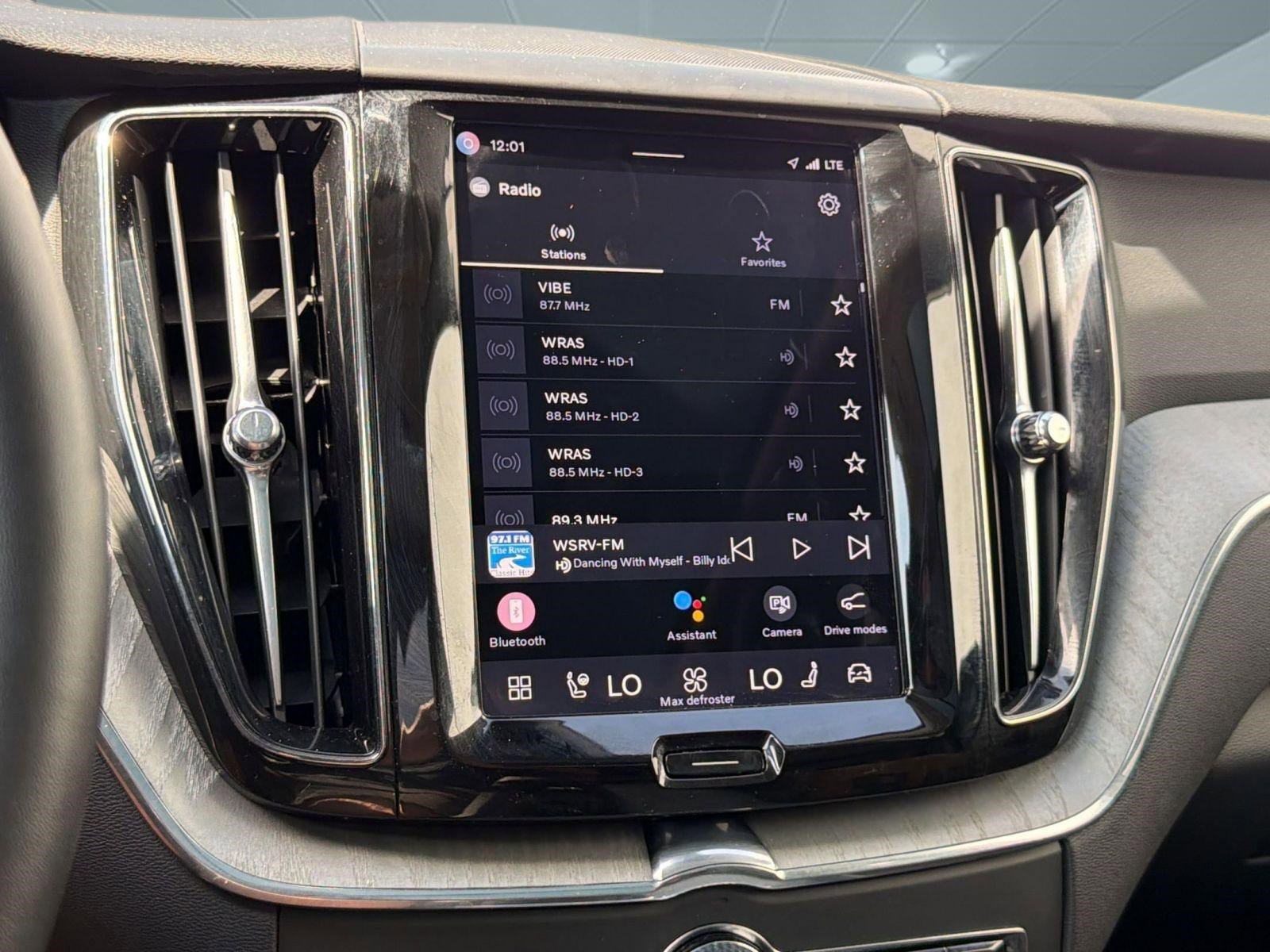 Certified 2025 Volvo XC60 B5 Plus image 22