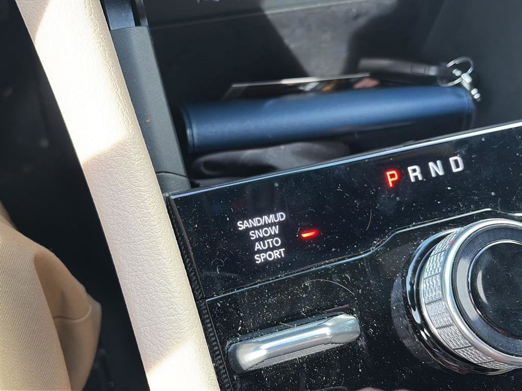 Used 2024 Jeep Grand Cherokee L Limited w/ Trailer Tow Package image 17