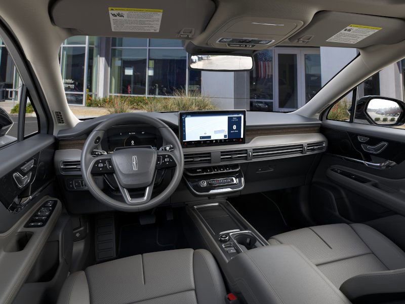 New 2024 Lincoln Corsair Grand Touring image 9