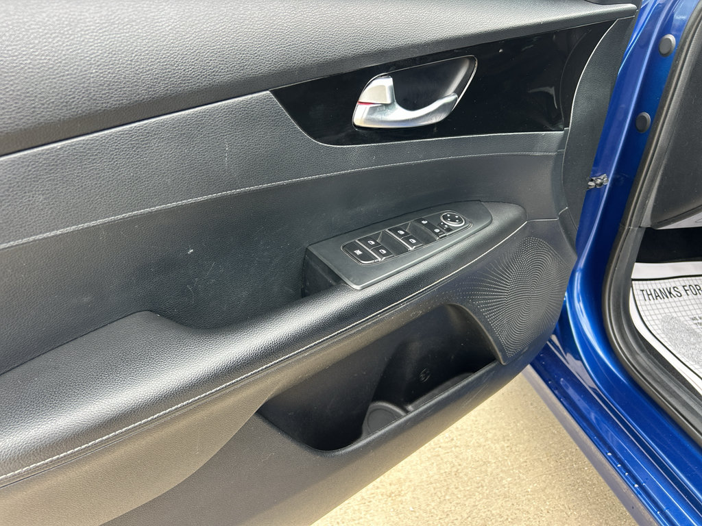 Used 2019 Kia Forte S FWD image 11
