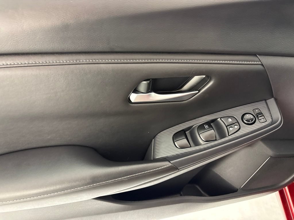 Used 2024 Nissan Sentra SV FWD image 28