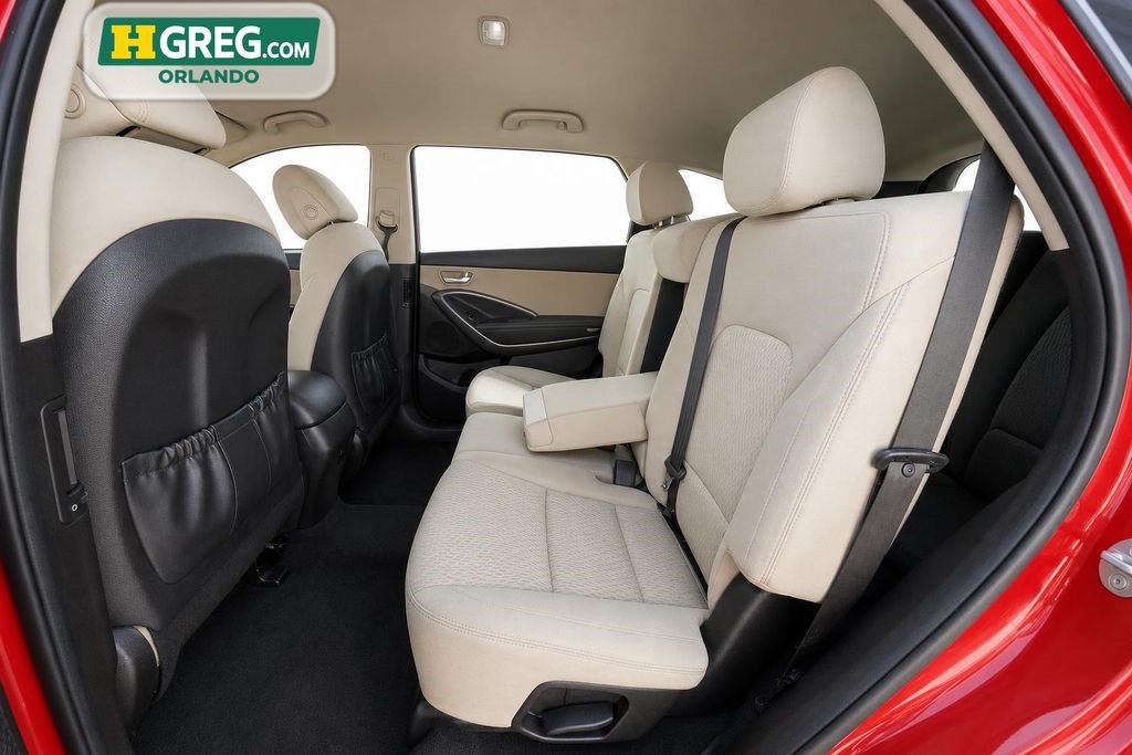 Used 2017 Hyundai Santa Fe SE FWD image 17