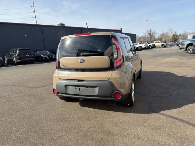 Used 2015 Kia Soul + image 8