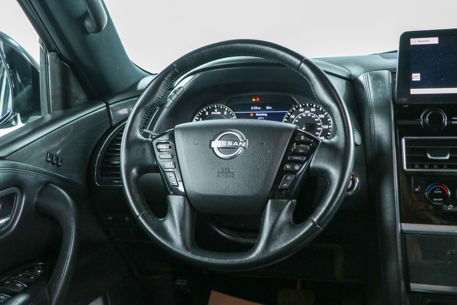 Used 2024 Nissan Armada SL w/ Midnight Edition Package AWD/4WD image 13