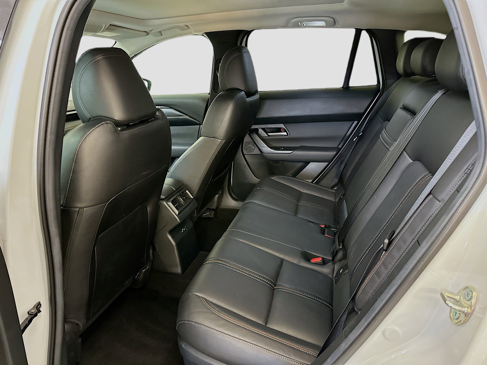 Used 2025 MAZDA CX-50 AWD 2.5 Hybrid w/ Premium Pkg image 30