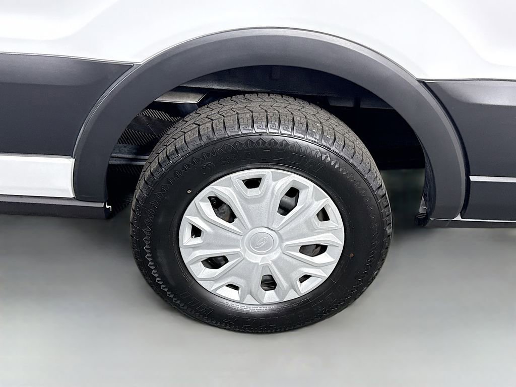 Used 2023 Ford Transit 350 XLT image 32