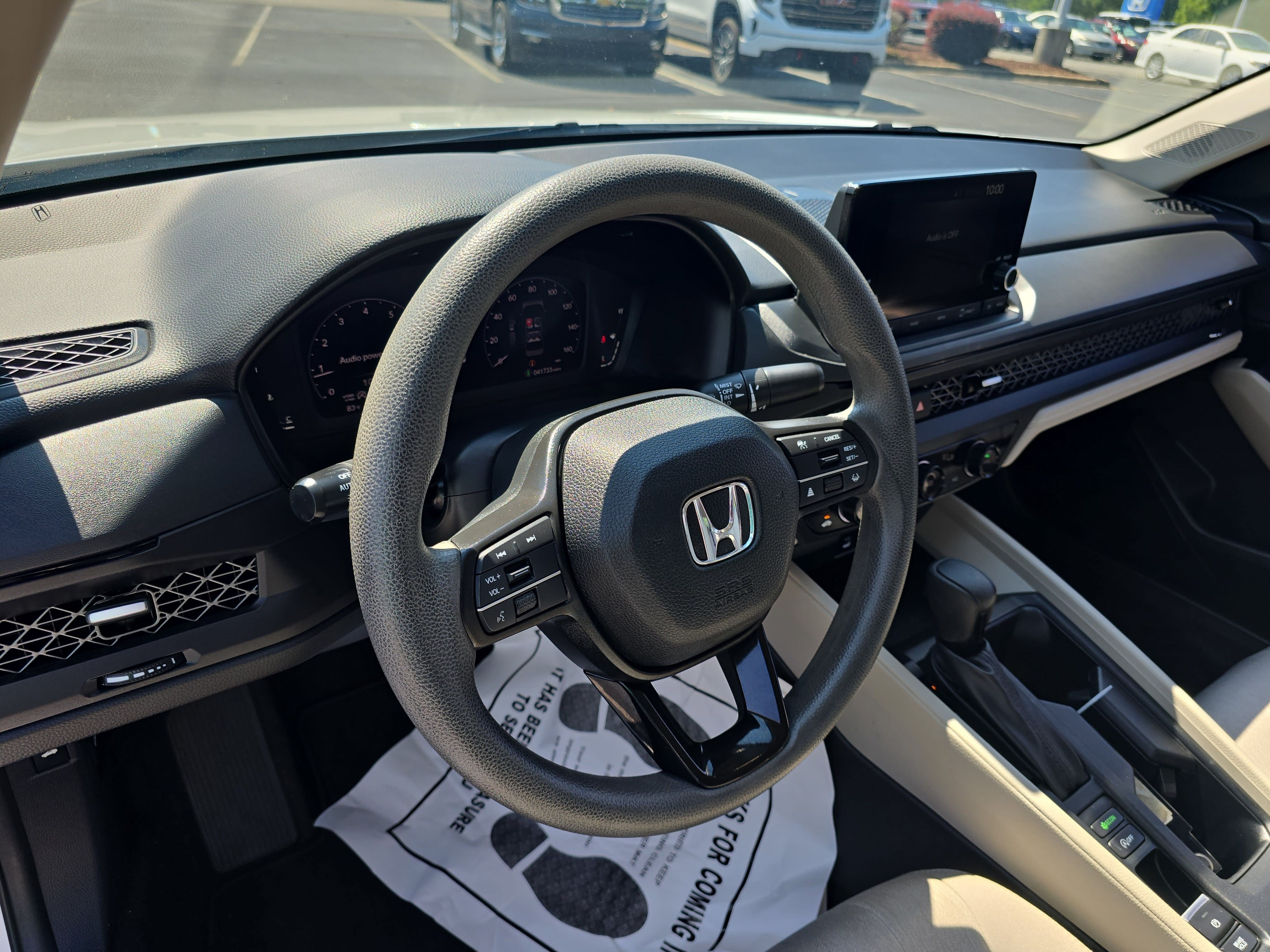 Used 2023 Honda Accord EX image 16