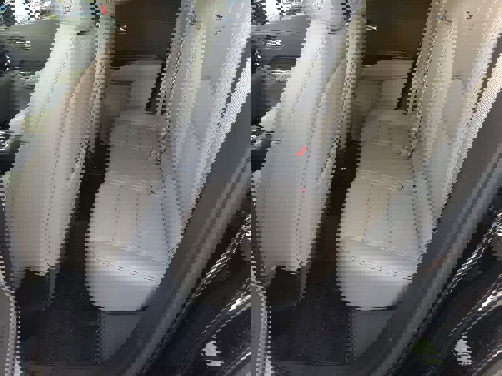 Used 2019 Cadillac XT4 Premium Luxury w/ Technology Package image 21