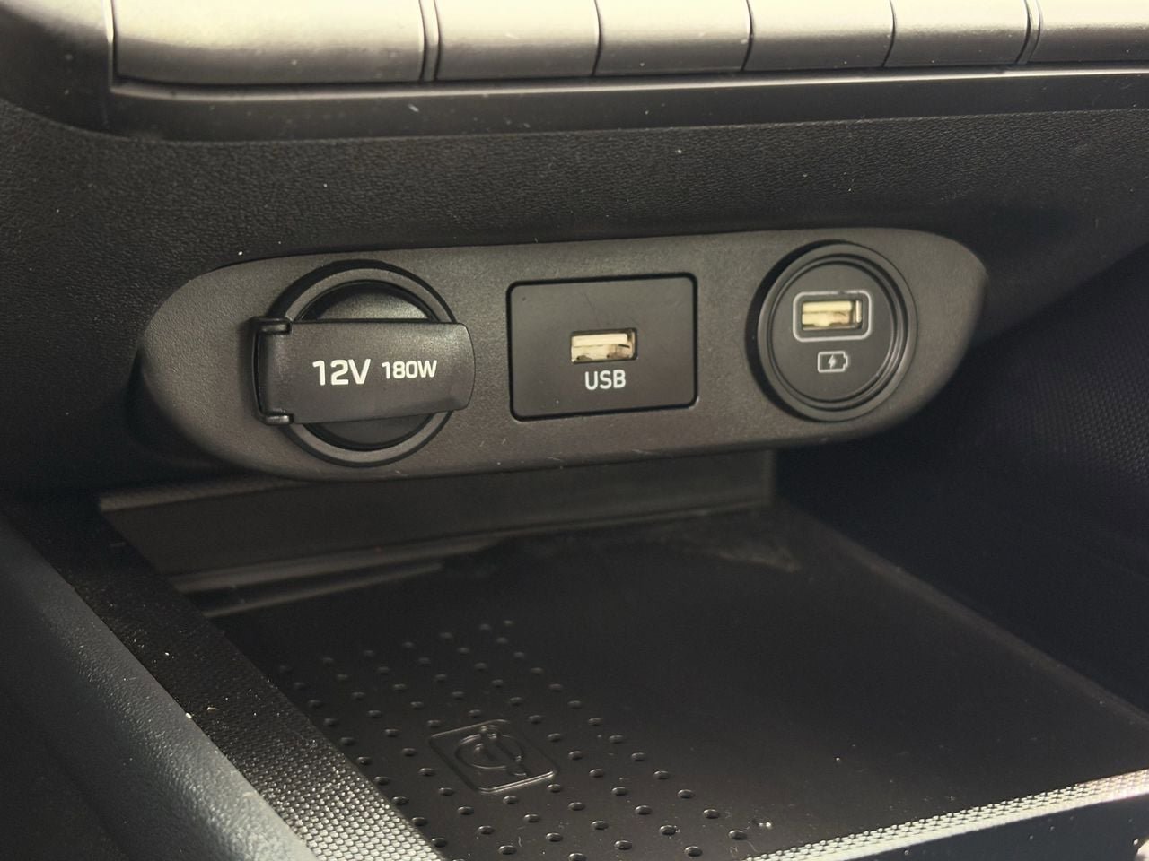 Used 2023 Hyundai Elantra SEL w/ Convenience Package image 22