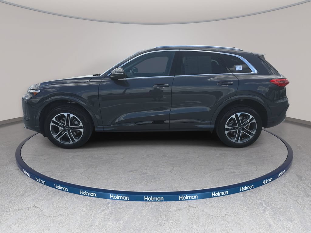 Certified 2025 Audi Q5 Premium w/ Convenience Package AWD/4WD image 8