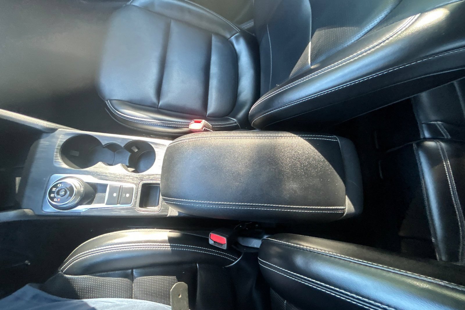 Used 2024 Ford Escape Platinum AWD/4WD image 20