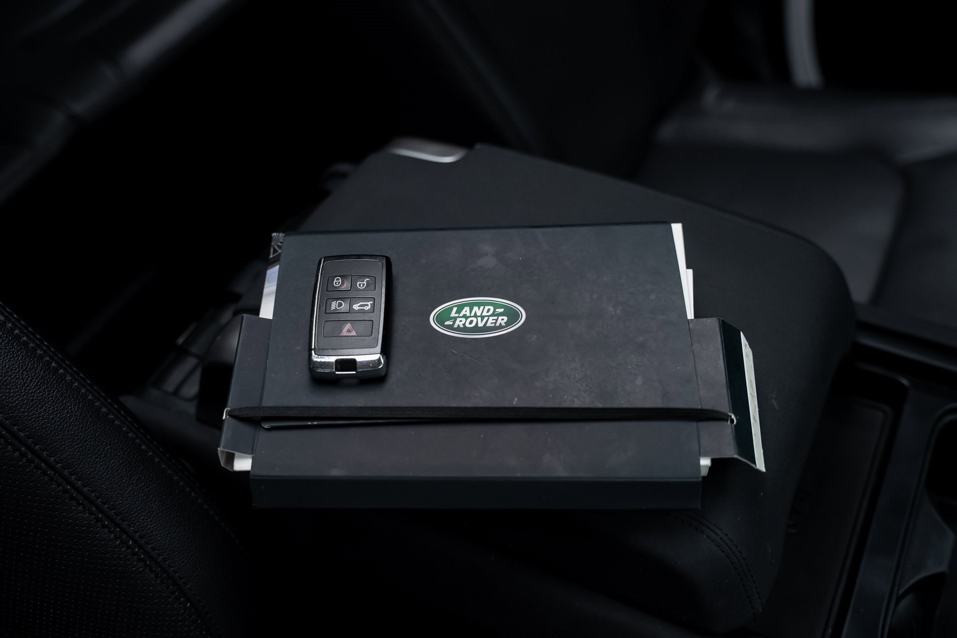 Used 2023 Land Rover Defender 130 SE image 83