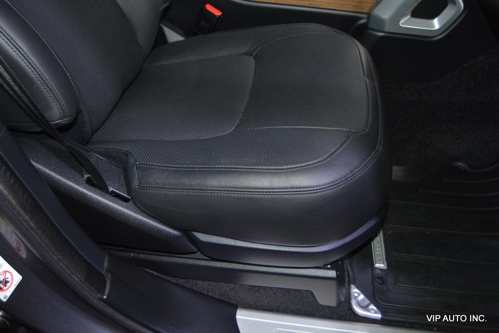 Used 2018 Land Rover Range Rover HSE image 16