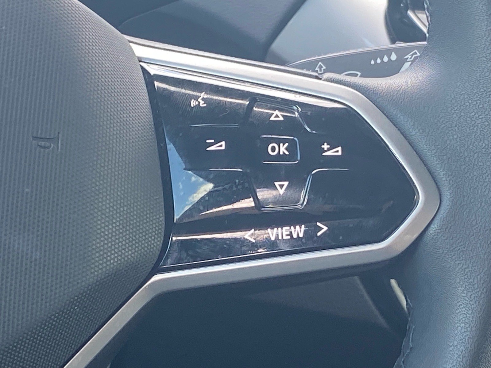 Certified 2023 Volkswagen ID.4 Pro S AWD/4WD image 7