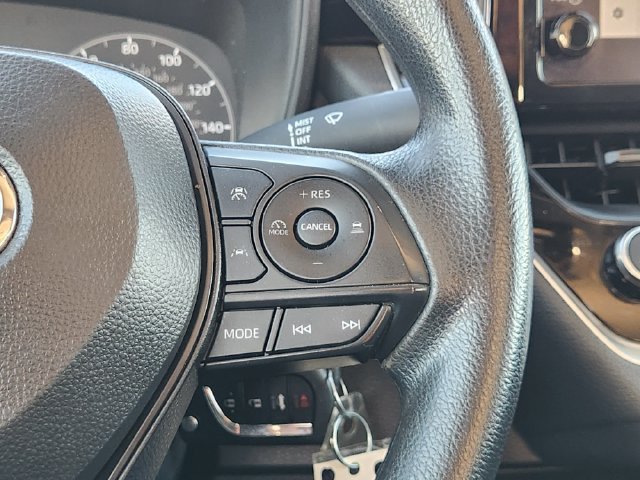 Used 2025 Toyota Corolla LE FWD image 29